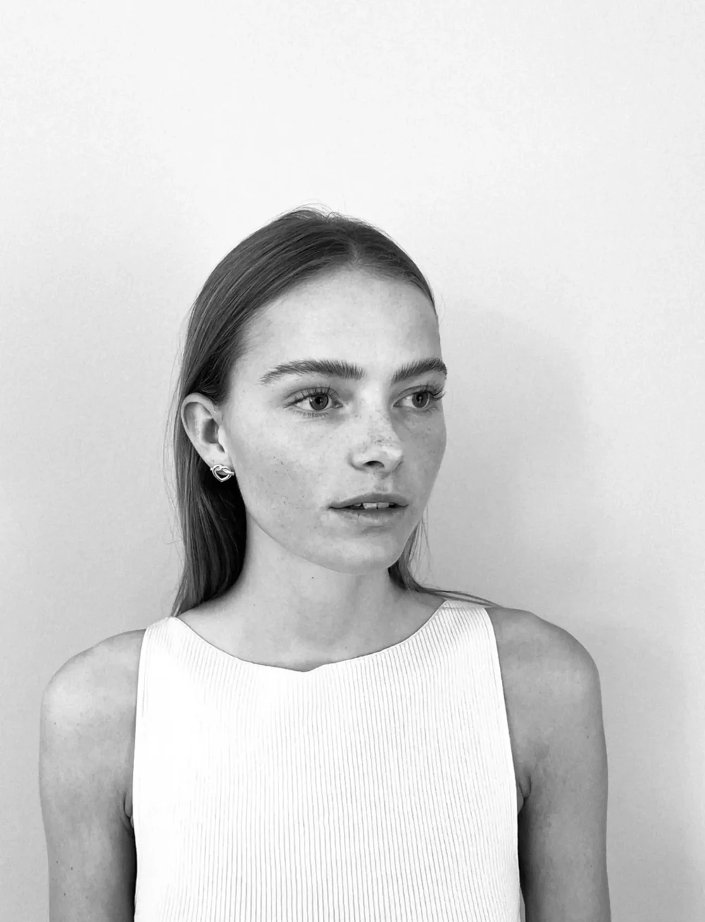 Jane Koenig - Big Tied Heart Stud - naastkõrvarõngad - sterlingsilver - 0