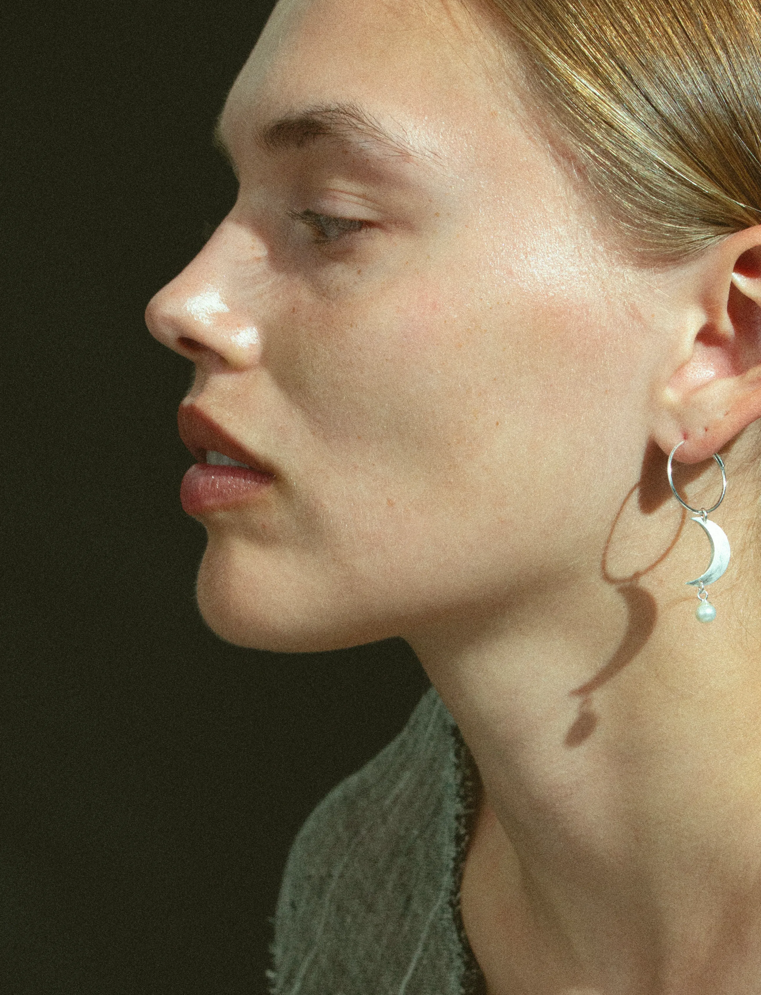 Jane Koenig Half Moon Creole with pearl - Jane Koenig - STERLINGSILVER / silver