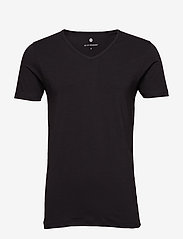 JBS of Denmark - JBS of DK t-shirt V-neck - de laveste prisene - black - 0