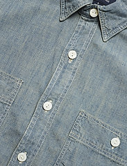 J.Crew - Vintage Chambray Utility Shirt - jeansskjorter - blue - 3
