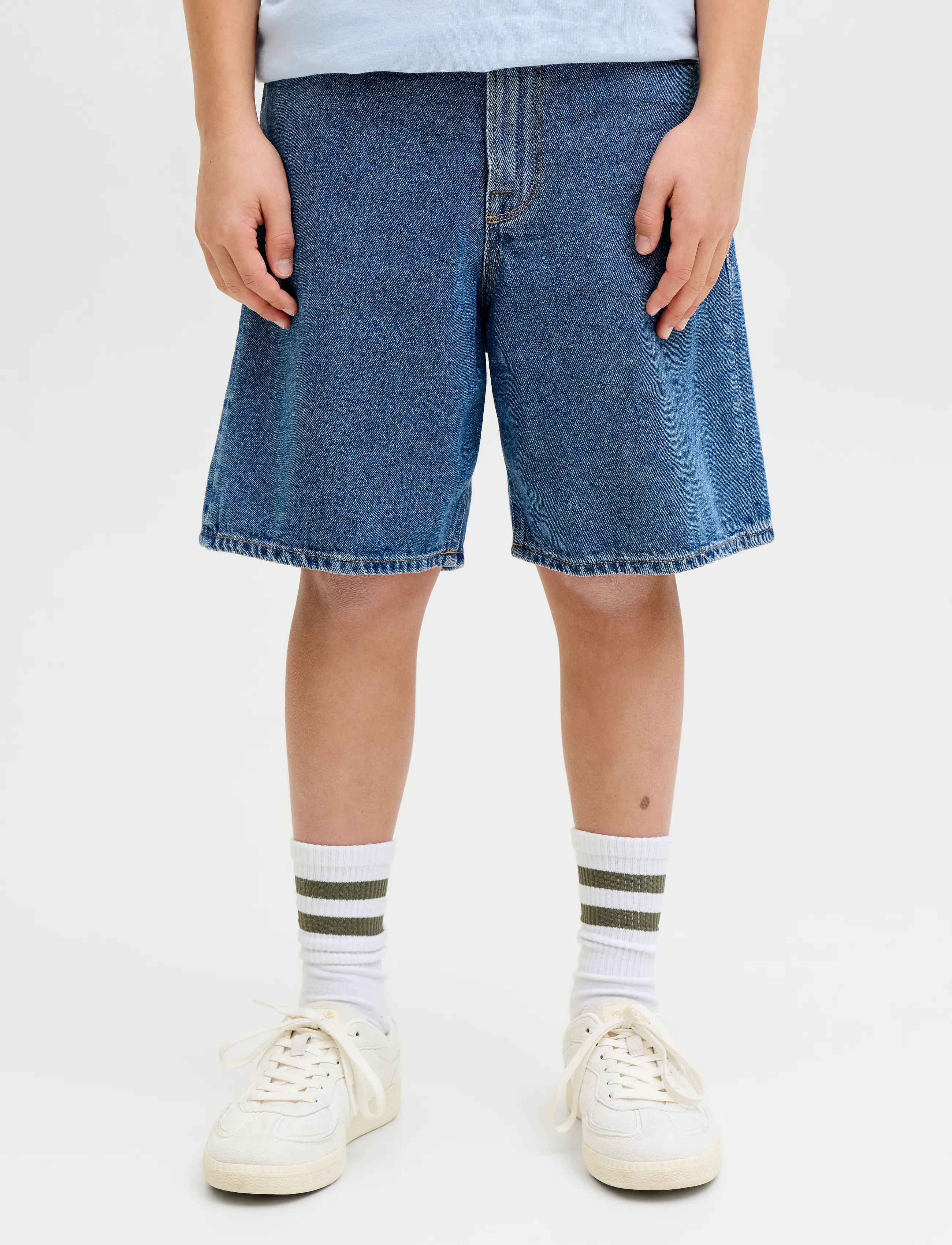 JJ REBEL JREBTAYLOR JJCRAFT SHORTS AKM 635 SN JNR - Casual shorts - BLUE DENIM / blue
