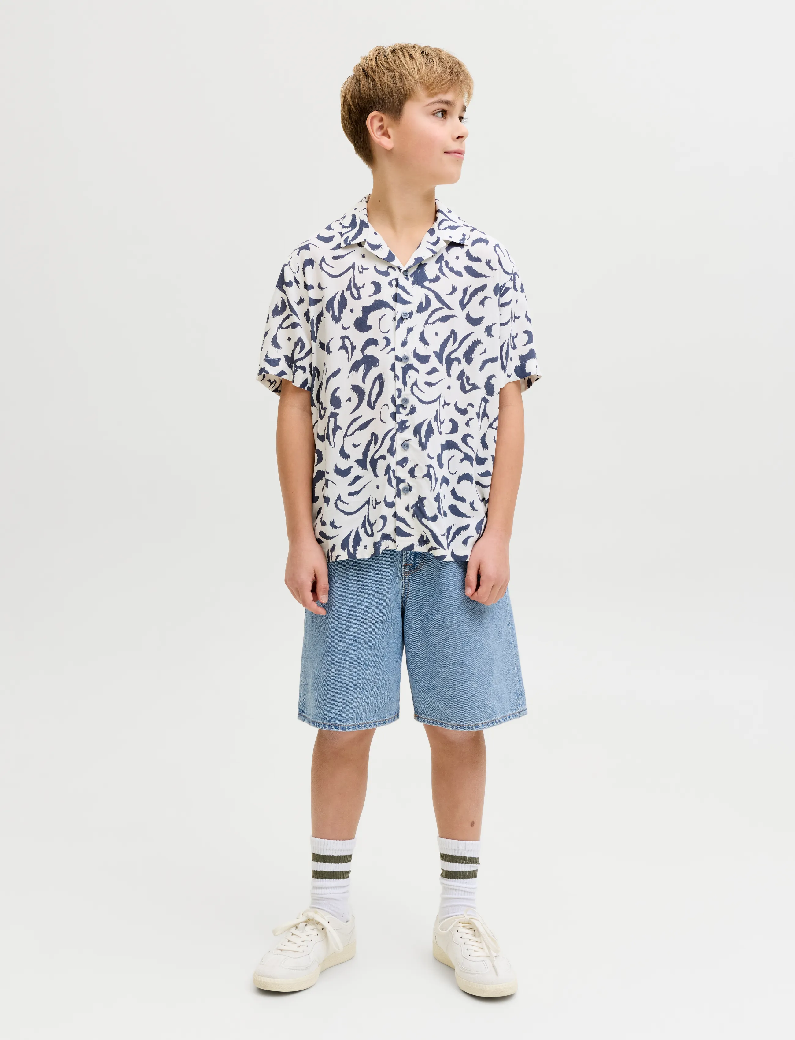 JJ REBEL - JREBTAYLOR JJCRAFT SHORTS AKM 638 SN JNR - lühikesed teksapüksid - blue denim - 4