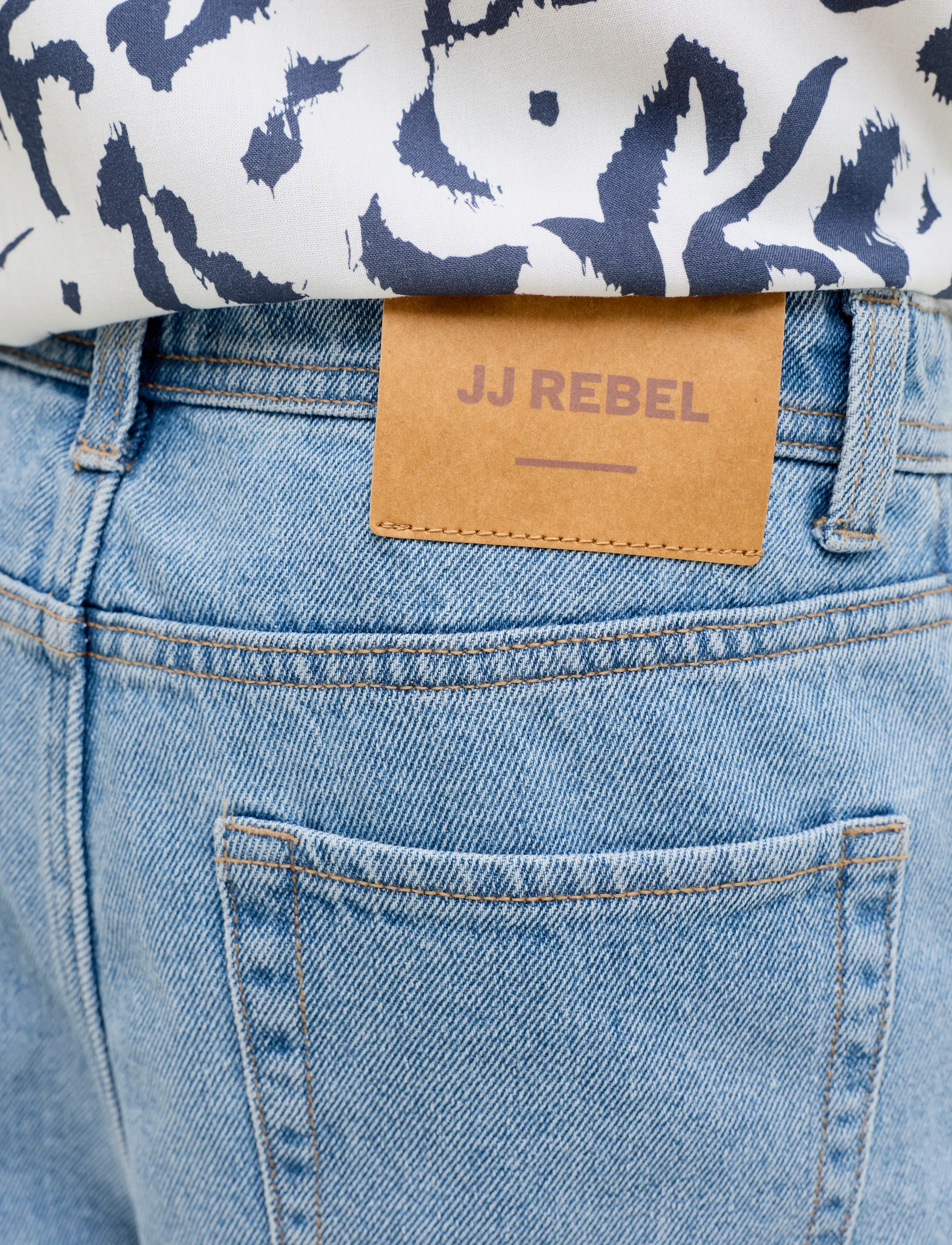 JJ REBEL - JREBTAYLOR JJCRAFT SHORTS AKM 638 SN JNR - lühikesed teksapüksid - blue denim - 5
