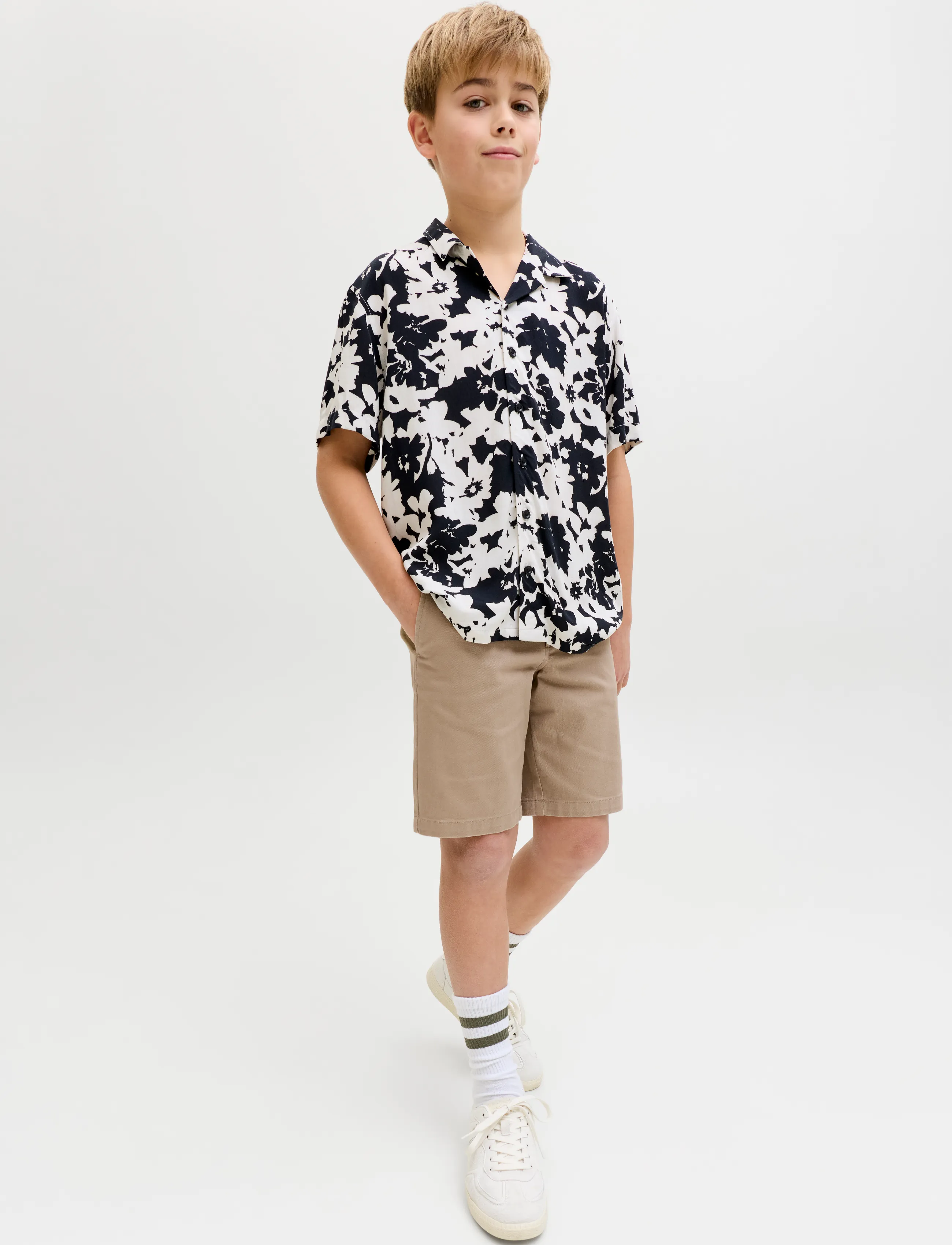 JJ REBEL - JREBSHARP CHINO SHORT JNR - chino shorts - crockery - 5