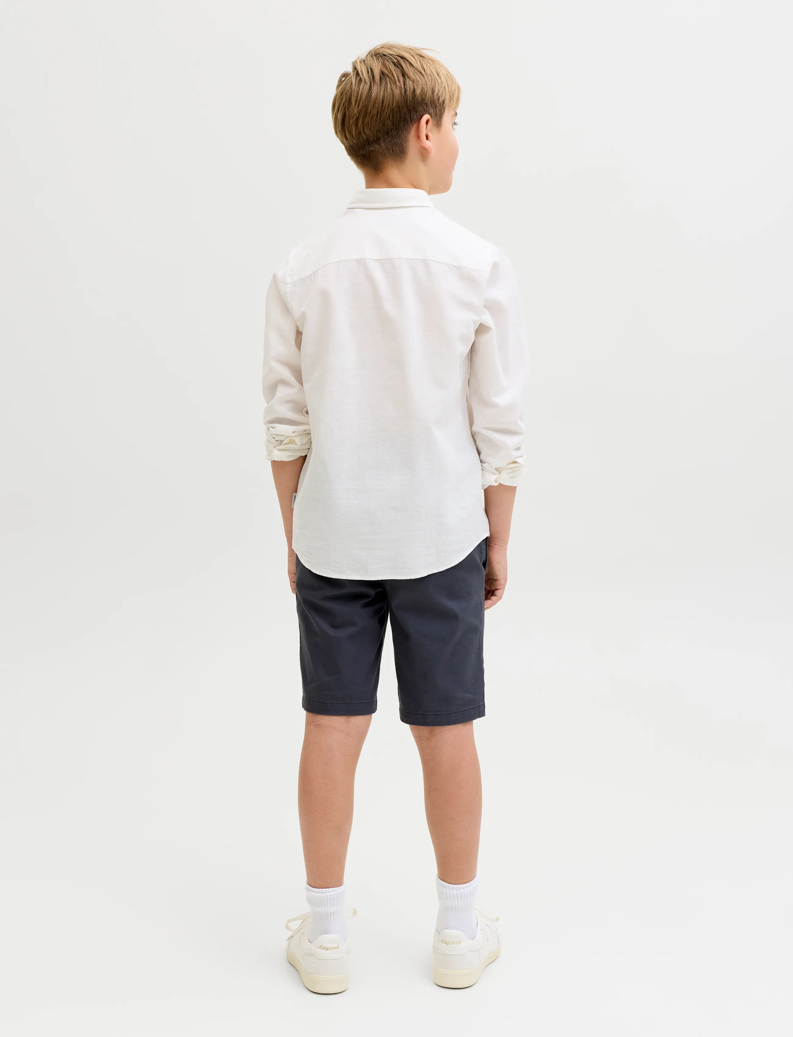 JJ REBEL - JREBSHARP CHINO SHORT JNR - chino shorts - navy blazer - 3