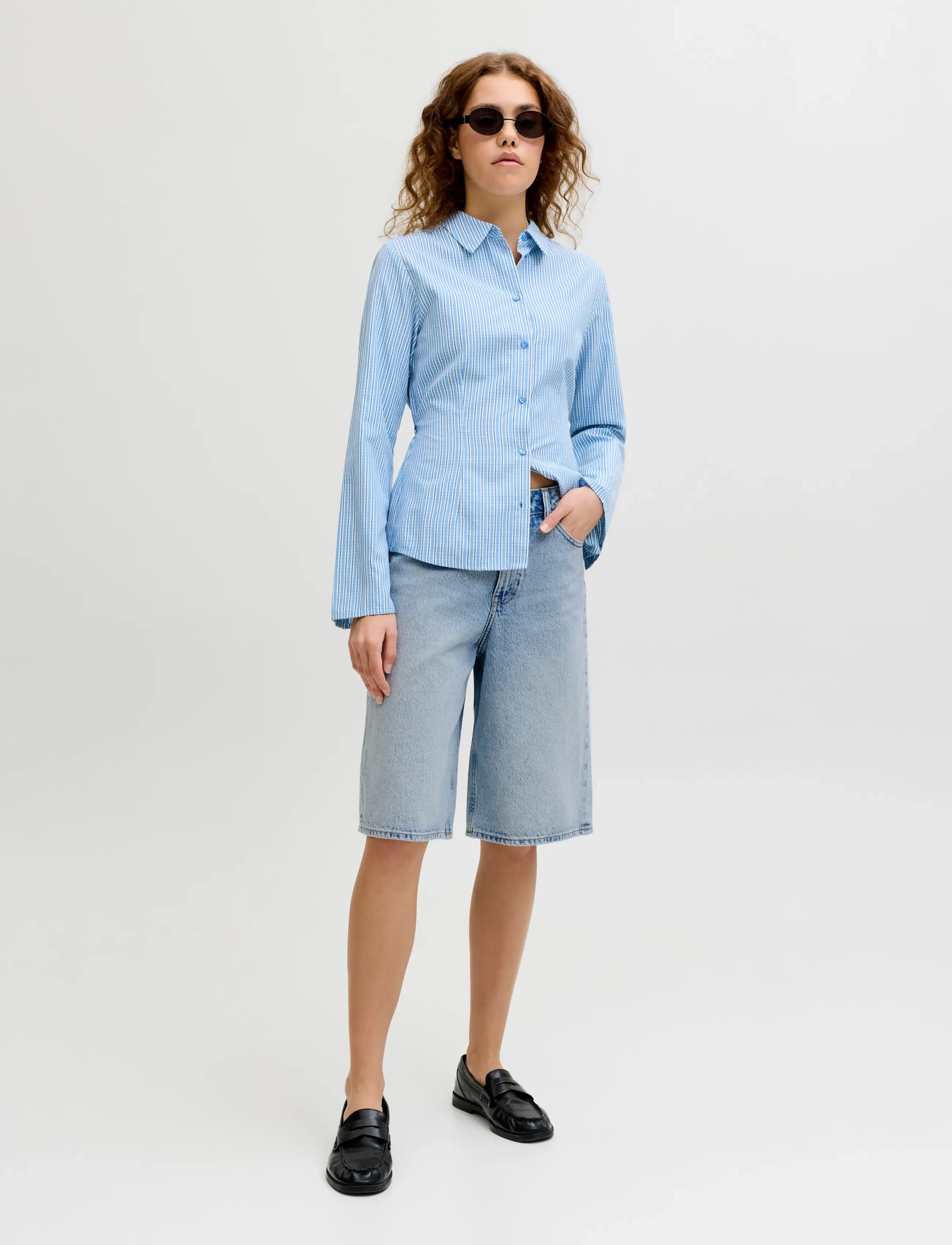 JJXX - JXTOKYO LONG HW SHORTS DNM SN - short en jeans - light blue denim - 4