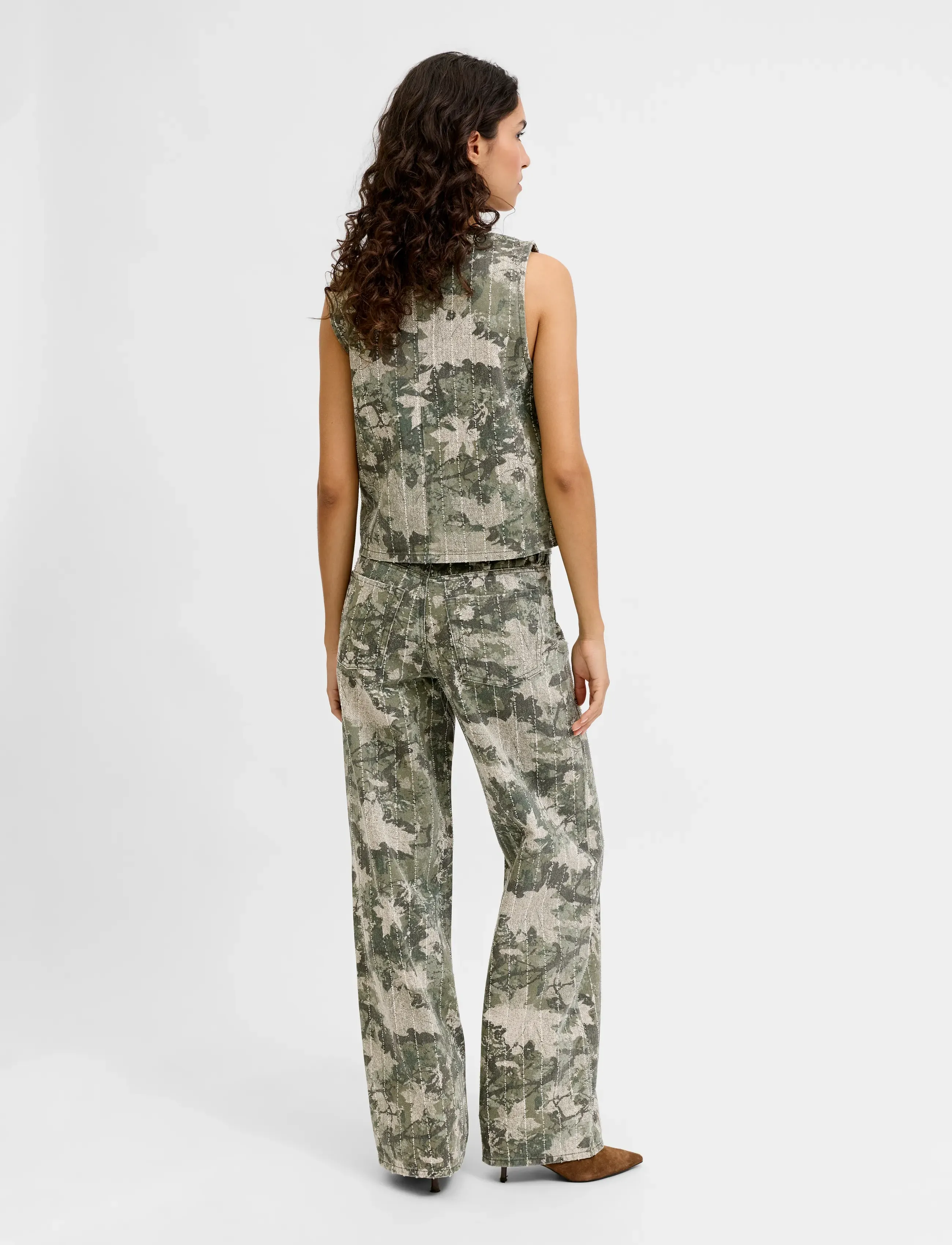 JJXX - JXZOE SILLE WIDE AOP HW PANTS PNT LN - pantalons larges - dusky green - 3