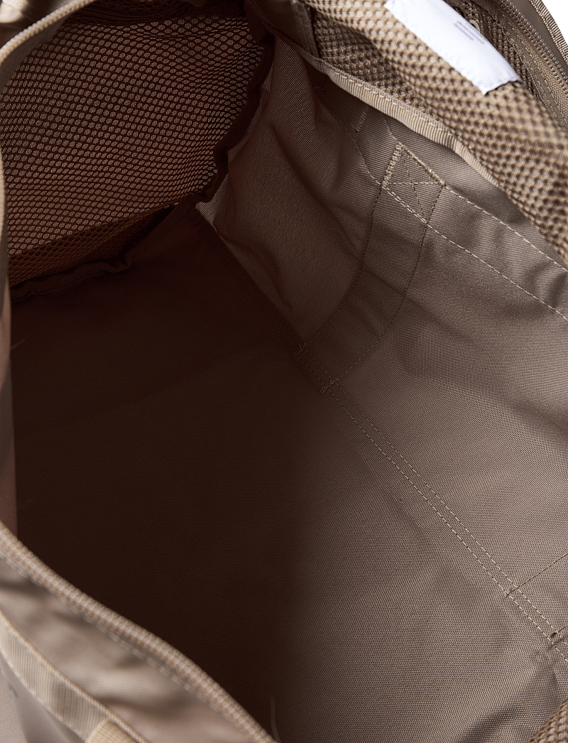 Johaug - Duffle Bag 30L - gym bags - cdark - 3