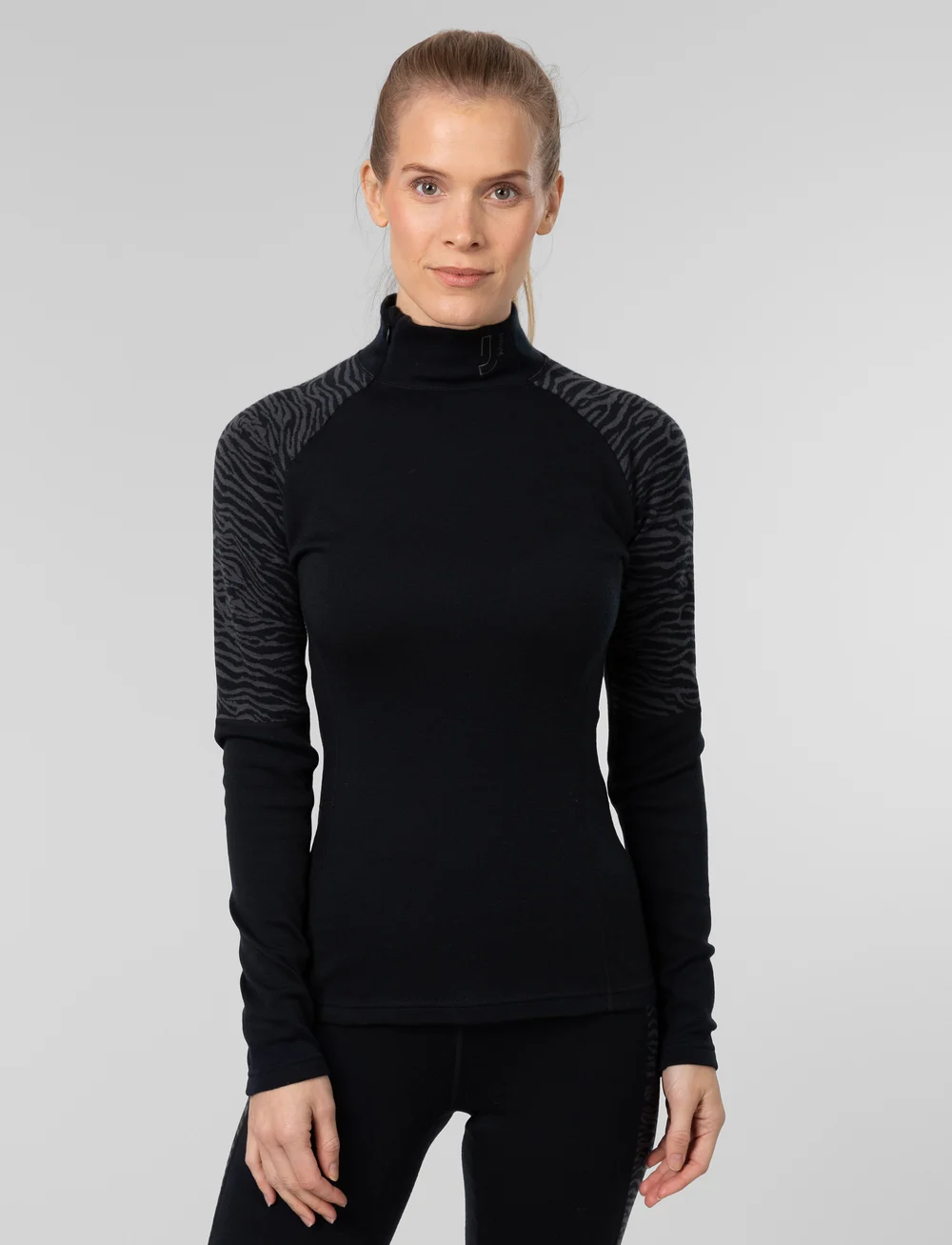 Johaug - Elevate Wool Half Zip - funktionsunterwäsche - oberteile - tblck - 0