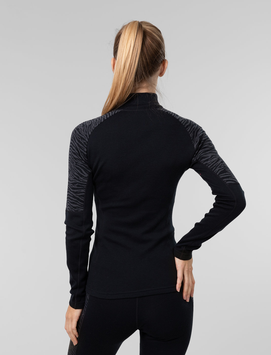 Johaug - Elevate Wool Half Zip - underställströjor - tblck - 3