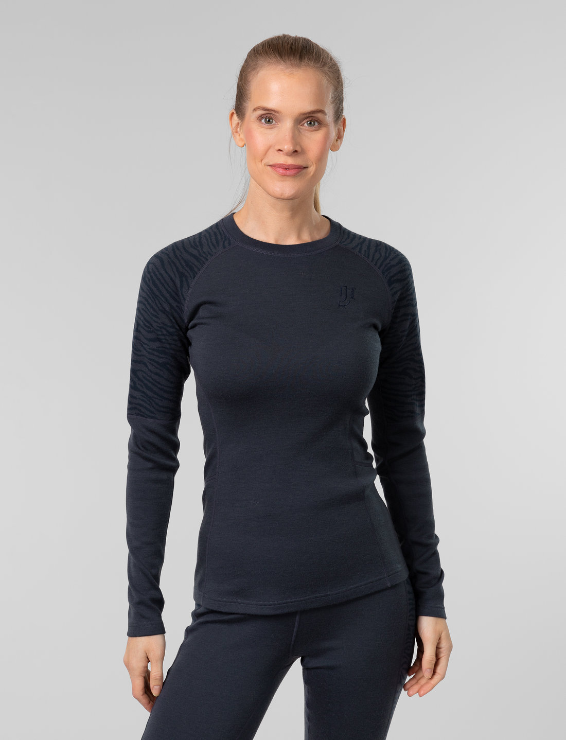 Johaug - Elevate Wool Long Sleeve - funktionsunterwäsche - oberteile - ink - 0