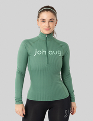 Johaug - Rib Tech Half Zip - funktionsunterwäsche - oberteile - green - 1