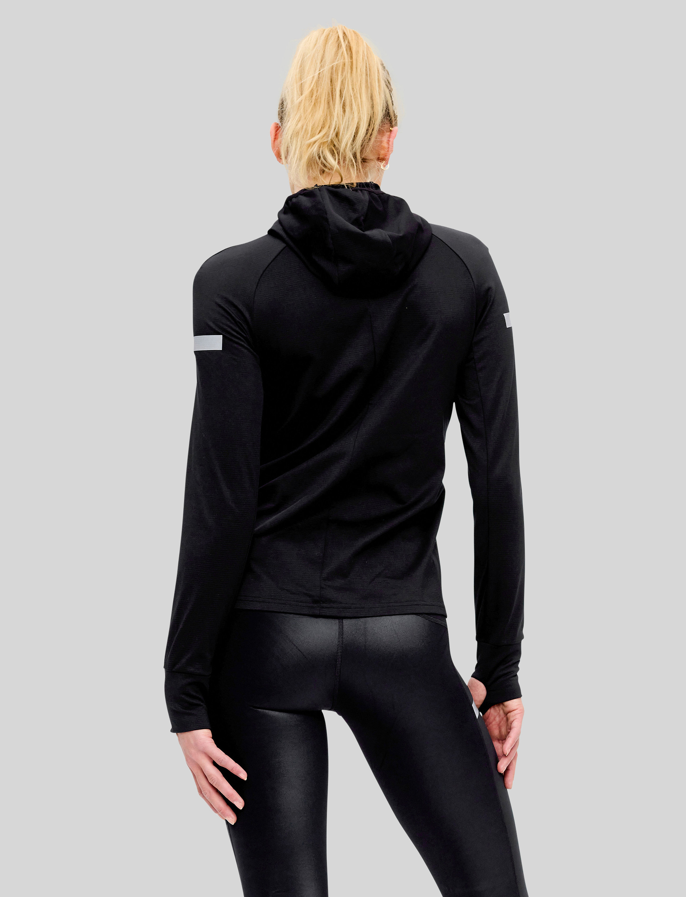 Johaug - Gleam Full Zip - tblck - 3