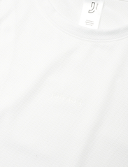 Johaug - Shape Tank - berankoviai marškinėliai - white - 4