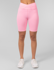Johaug - Rupture Rib Bikelenght - trainings-shorts - pink - 2