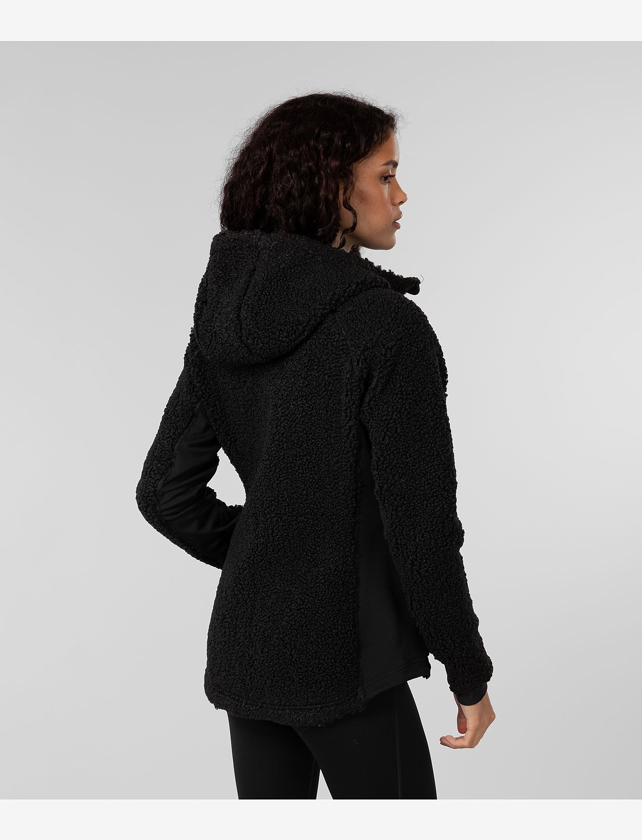 Johaug - Sway Pile Jacket 2.0 - mid layer jackets - cblck - 3