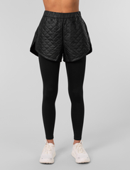 Johaug - Advance Primaloft Shorts - lühikesed spordipüksid - black - 1