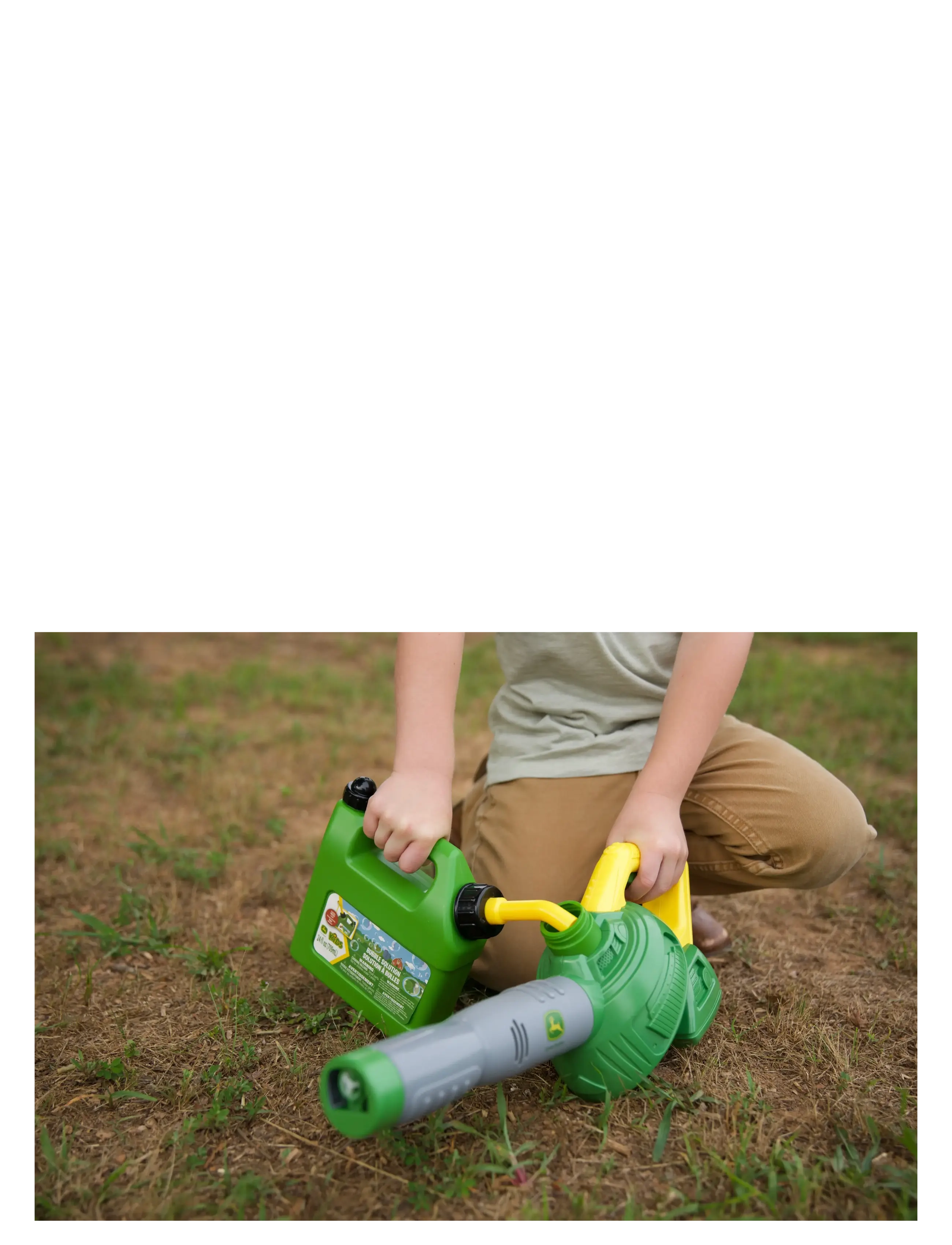 John Deere - John Deere Bubble Leaf Blower & Refill Can - saippuakuplat - multi - 2