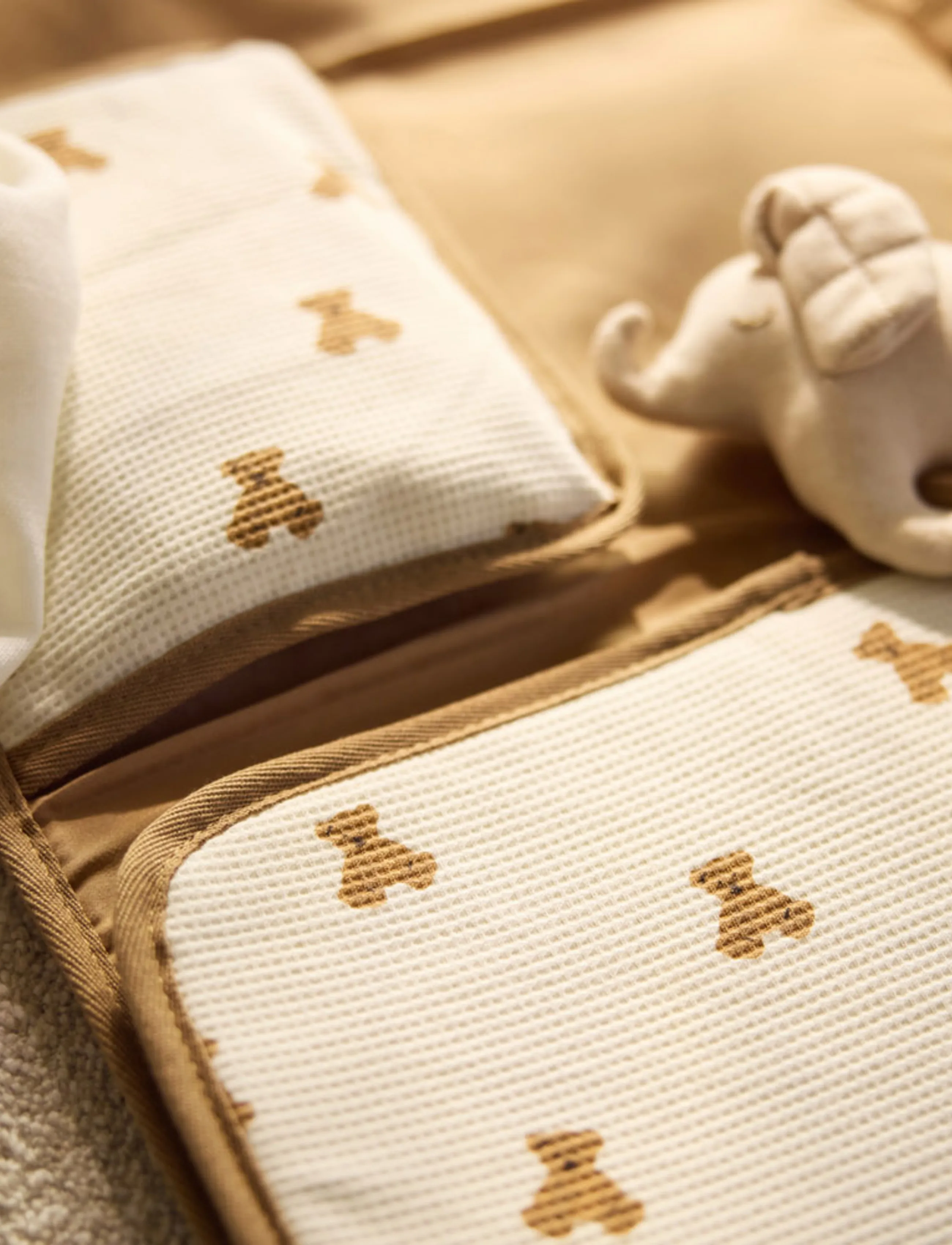 Jollein Changing Pad With Storage Pockets Jacquard Teddy, 70X71, Cream, Puslemadrasser Og -Underlag > Puslepuder, Børn