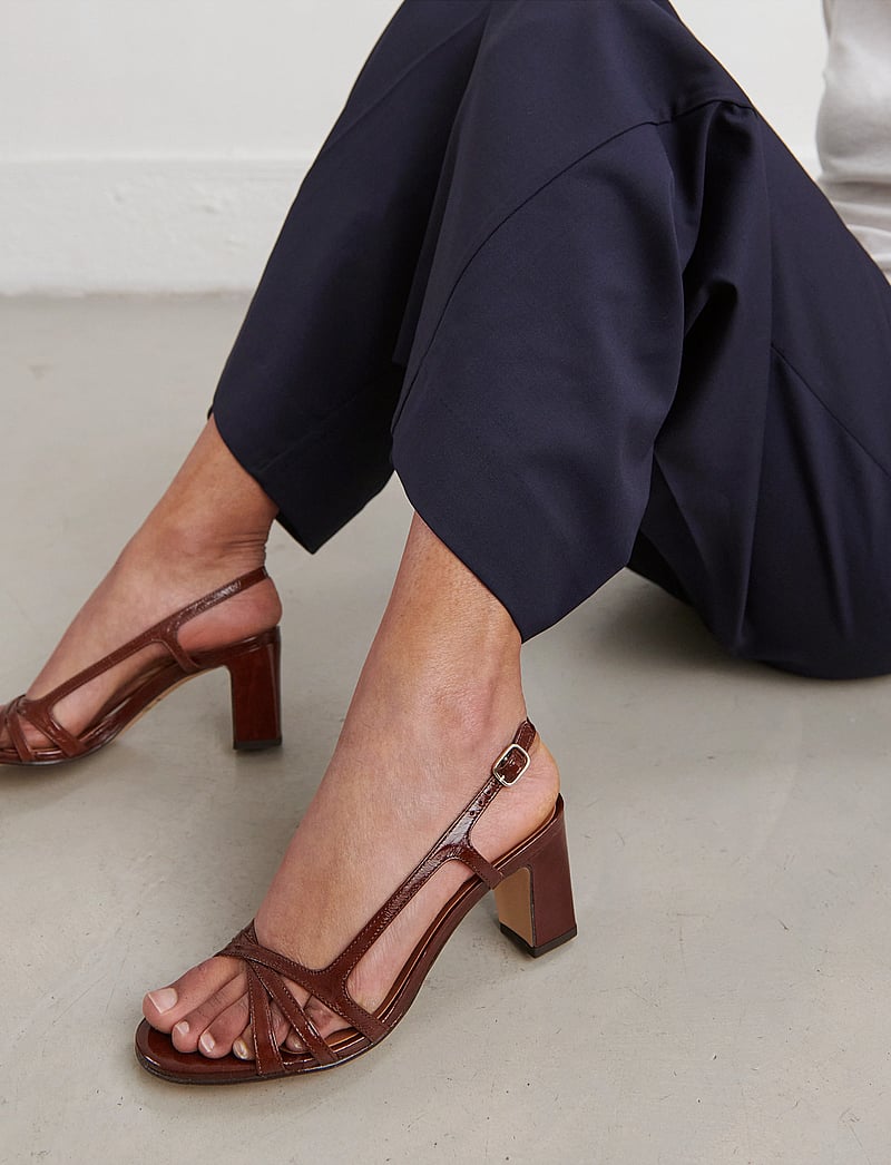 Jonak Paris - 088-VAIANA CUIR BRILLANT - sandaletter - marron - 0