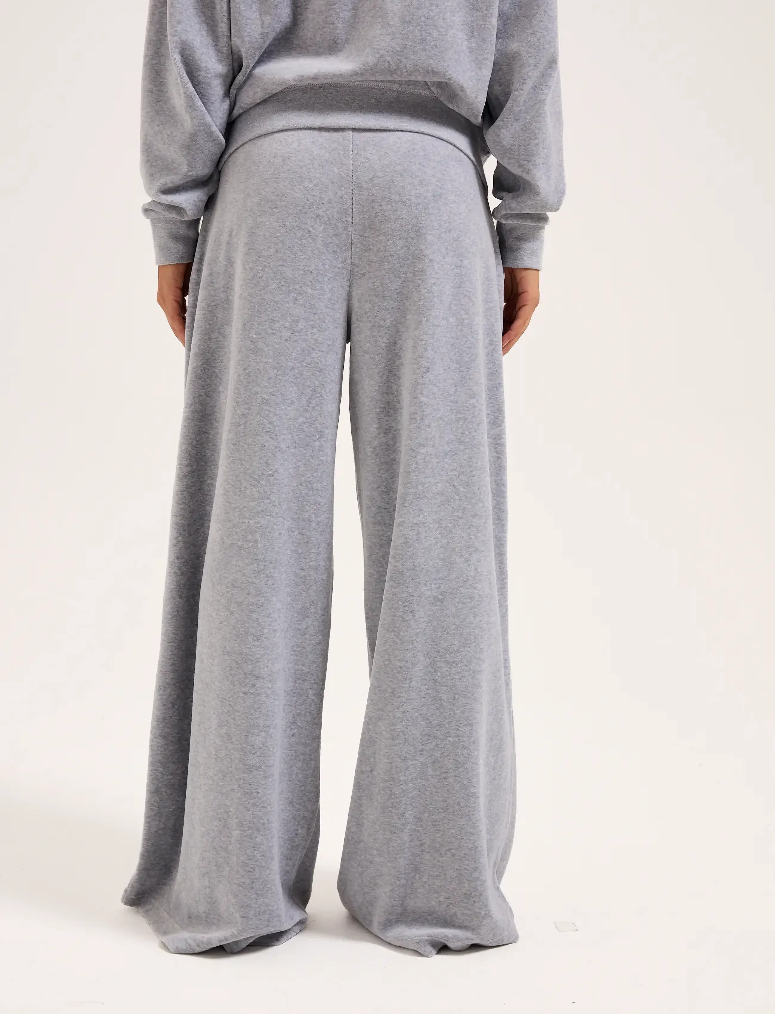 Yuka Wide Leg Mid Rise 3