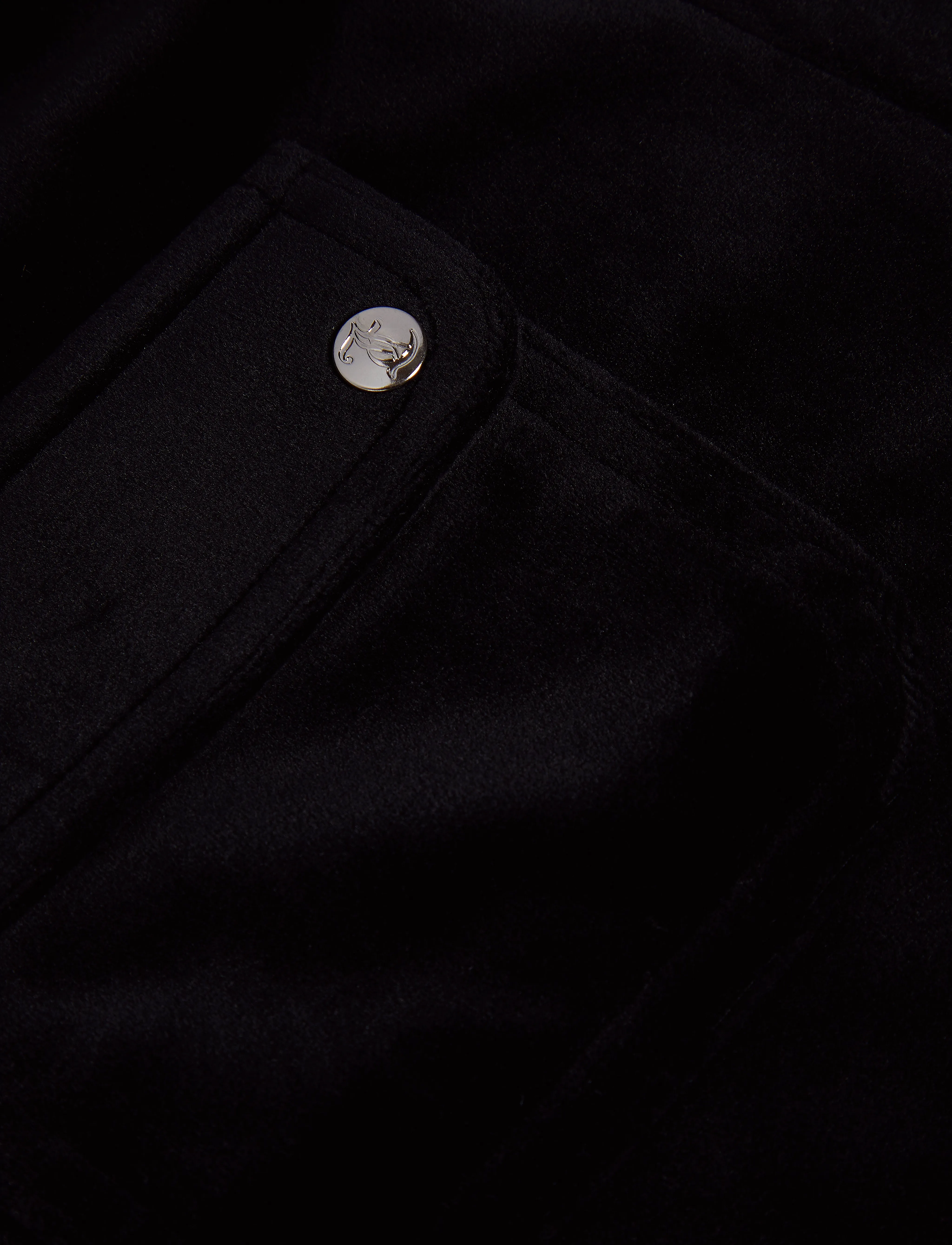 Juicy Couture - EVE SHORTS WITH POCKET - sweatshorts - black - 4