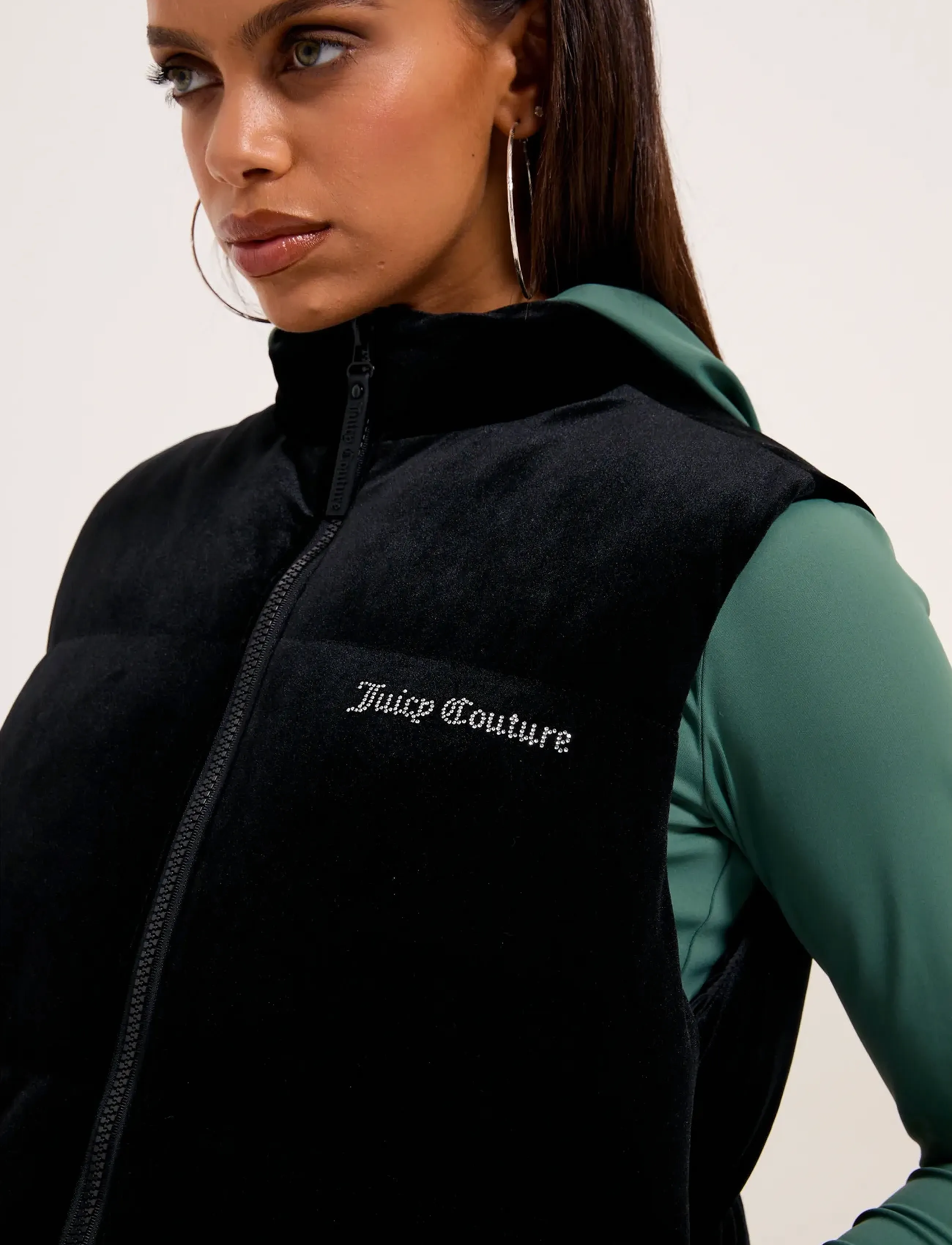 Juicy Couture - LIGHTENING VELOUR GILET - frühlingsjacken - black - 4