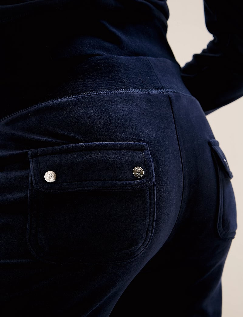 Juicy Couture - LAYLA LOW RISE POCKET - joggers - night sky - 4