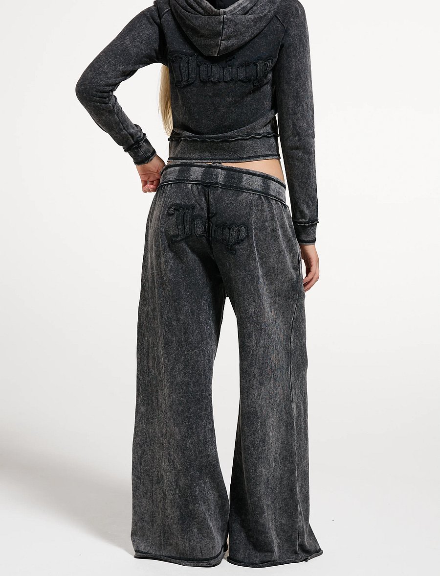 Juicy Couture - ANNEN APPLIQUE WIDE LEG TRACKPANT - alltags-style - black - 4