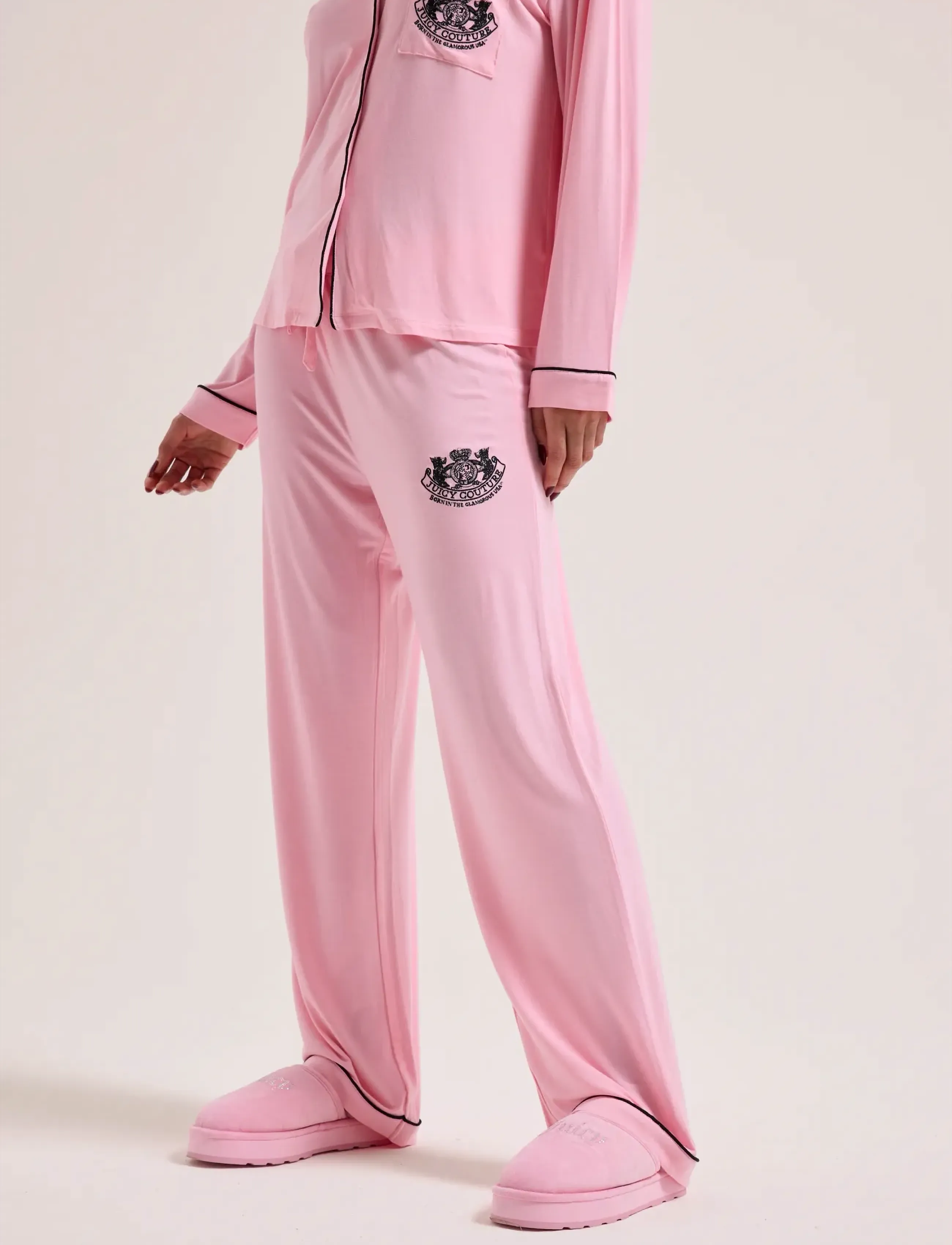 Juicy Couture - JUICY DOG CREST JERSEY SHIRT AND PYJAMA PANT SET - pyjamas - juicy pink - 5