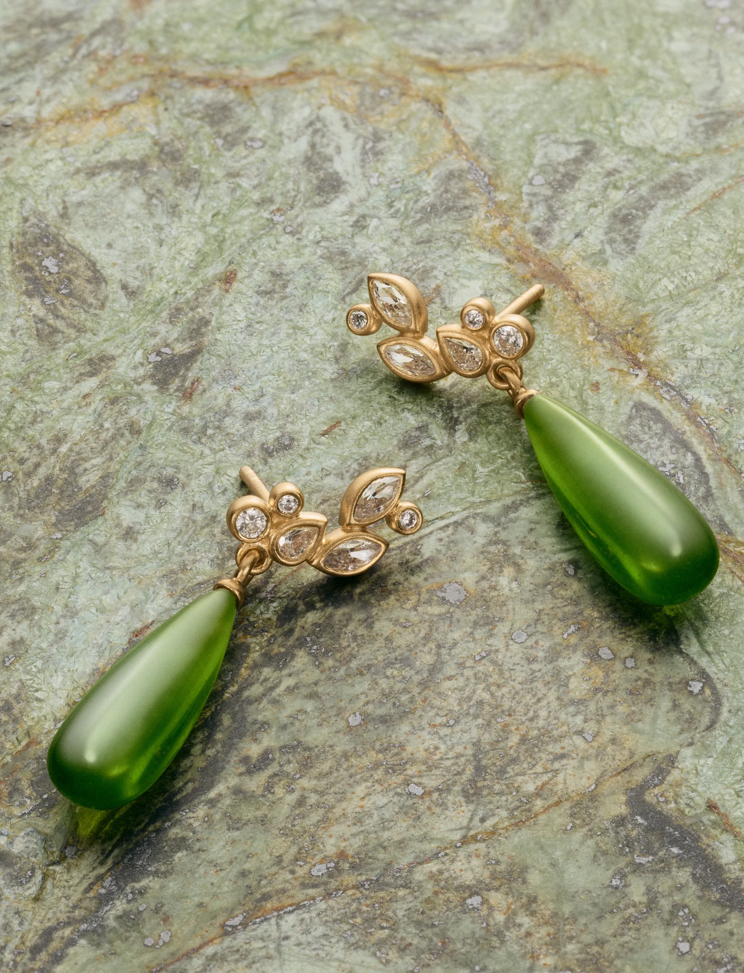 Julie Sandlau - Treasure Drop Earrings - pendant earrings - moss green - 2