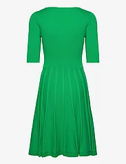 Jumperfabriken - Milly Dress - knitted dresses - green - 1