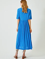 Jumperfabriken - Sandy - summer dresses - blue - 4