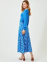 Jumperfabriken - Kayla - midi kjolar - blue - 3