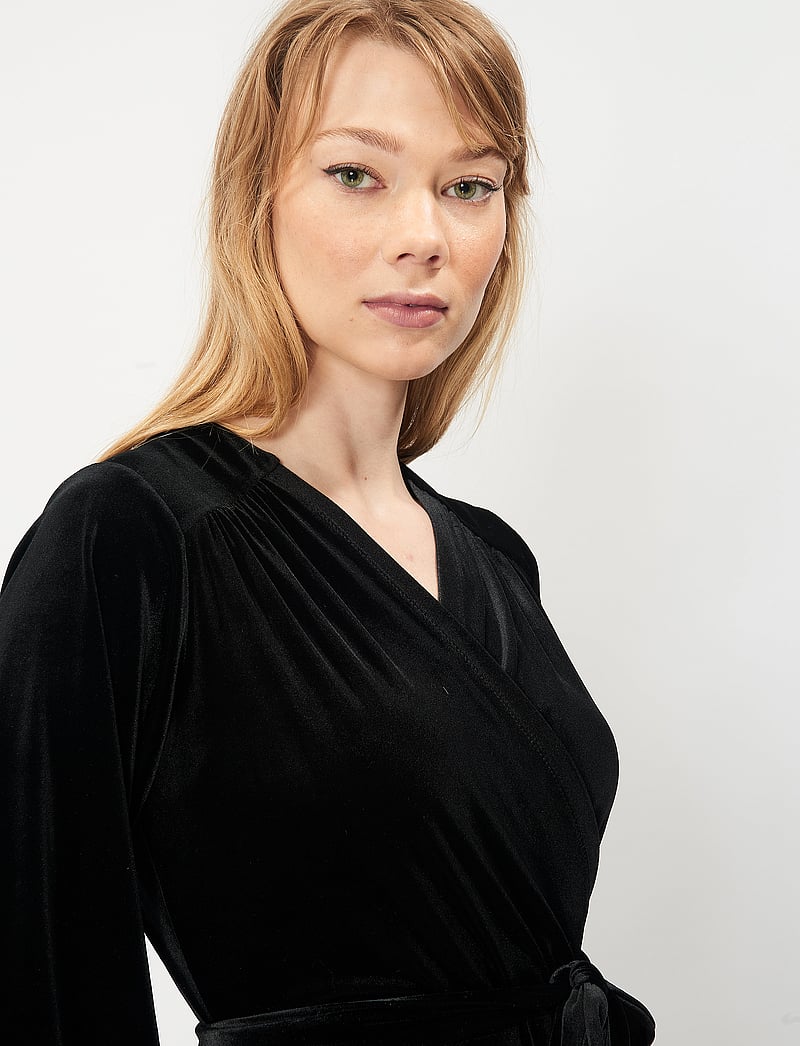 Jumperfabriken - Milena Dress - wickelkleider - black - 5