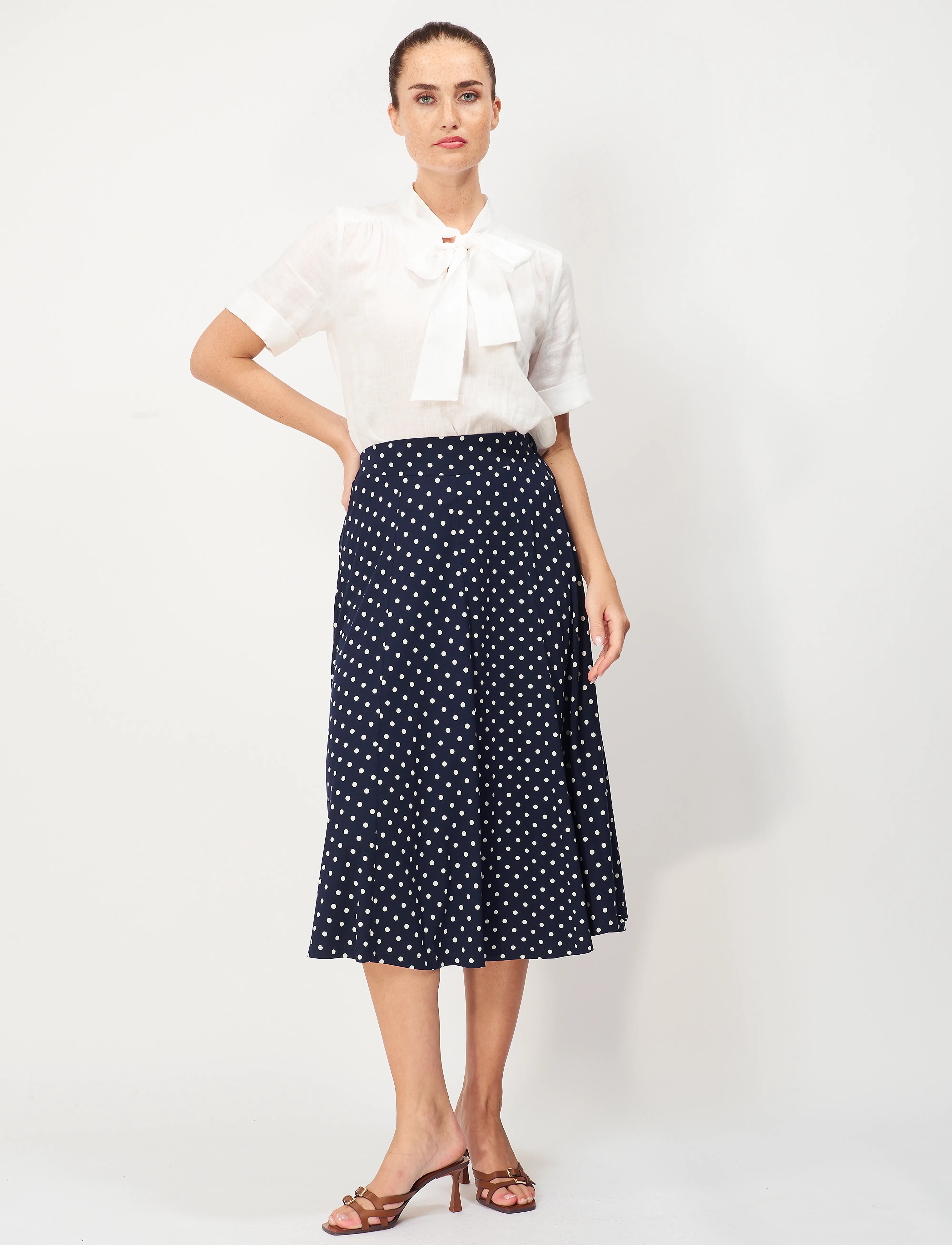 Jumperfabriken Sunvi Dot Skirt midikjolar dam – bild 7