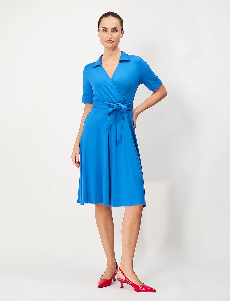 Jumperfabriken - Demi Dress - omlottklänningar - blue - 0