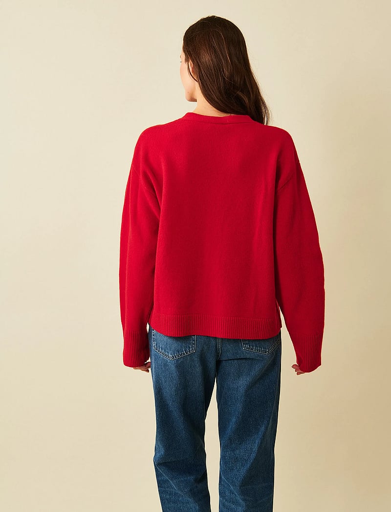 Jumperfabriken - Estrid cardigan - cardigans - red - 5
