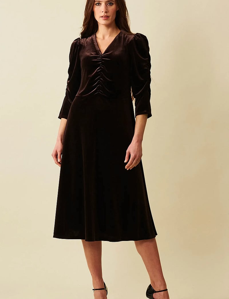 Jumperfabriken - Kali Dress - partykleider - darkbrown - 0