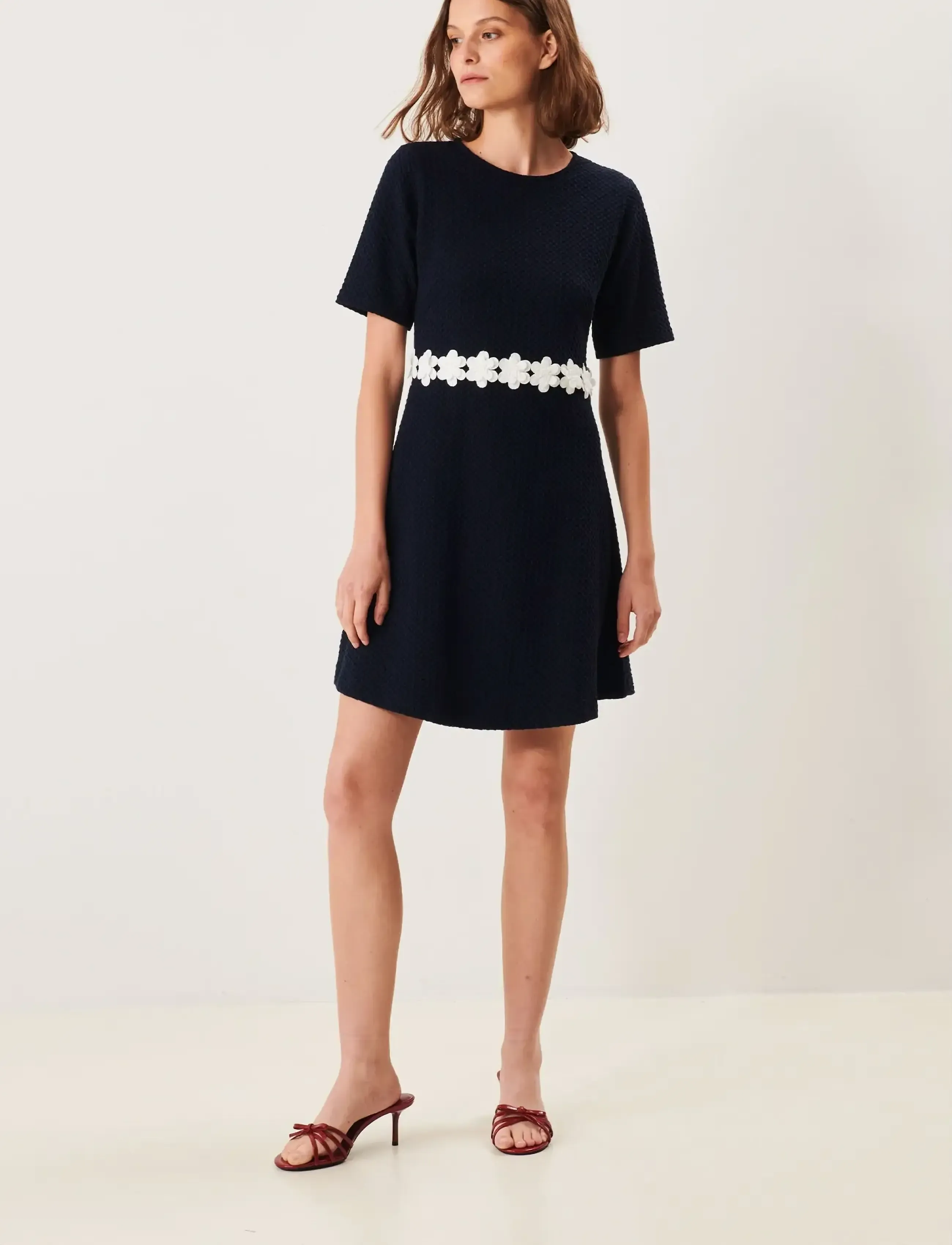 Jumperfabriken Mouna Dress, Kvinder, Kortærmet Tekstureret Kjole, Sort, Str: L