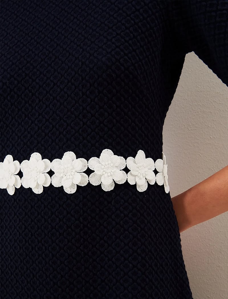 Jumperfabriken - Mouna Dress - midiklänningar - navy - 4