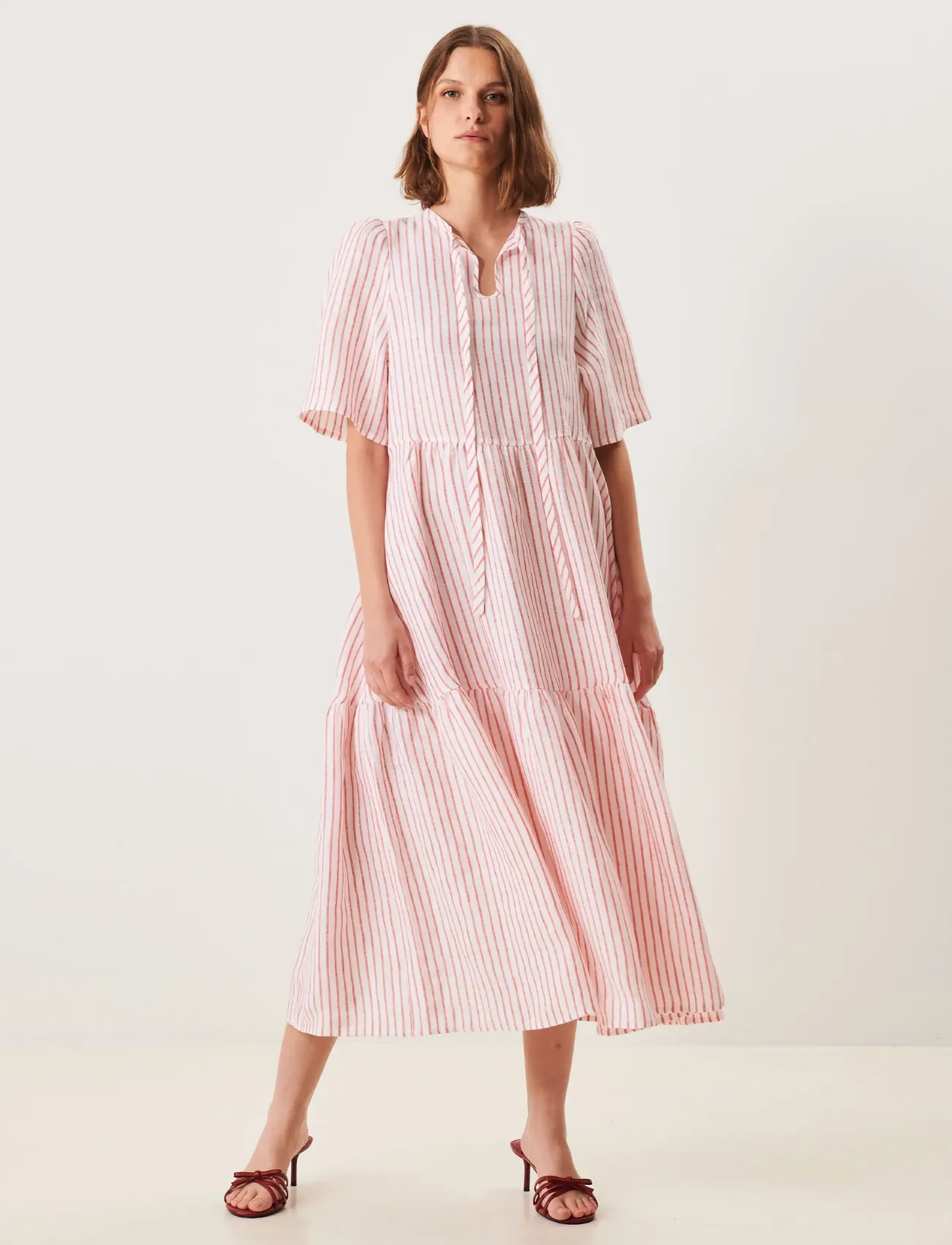 Jumperfabriken - Lucie Dress - summer dresses - red - 3