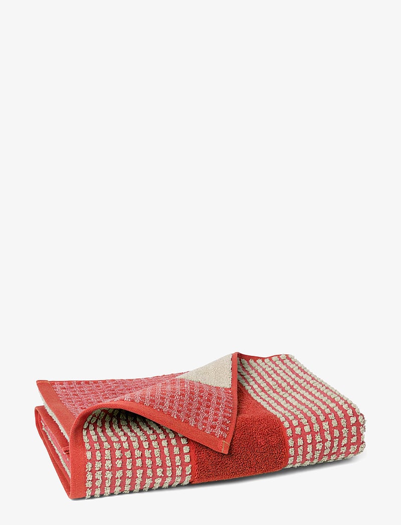 Juna - Check Towel 70x140 cm red/sand - saunalinad - red/sand - 2