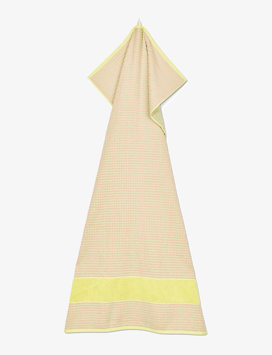 Juna - Check Håndklæde 70x140 cm gul/pink - badehåndklæder - yellow/pink - 1