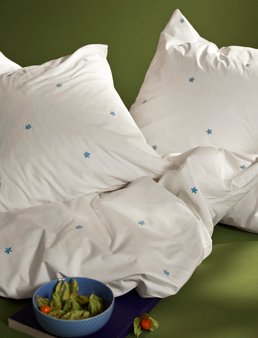 Juna - Daisy Bed linen 140x200 cm white/light blue DK - voodiriiete komplektid - white/light blue - 0