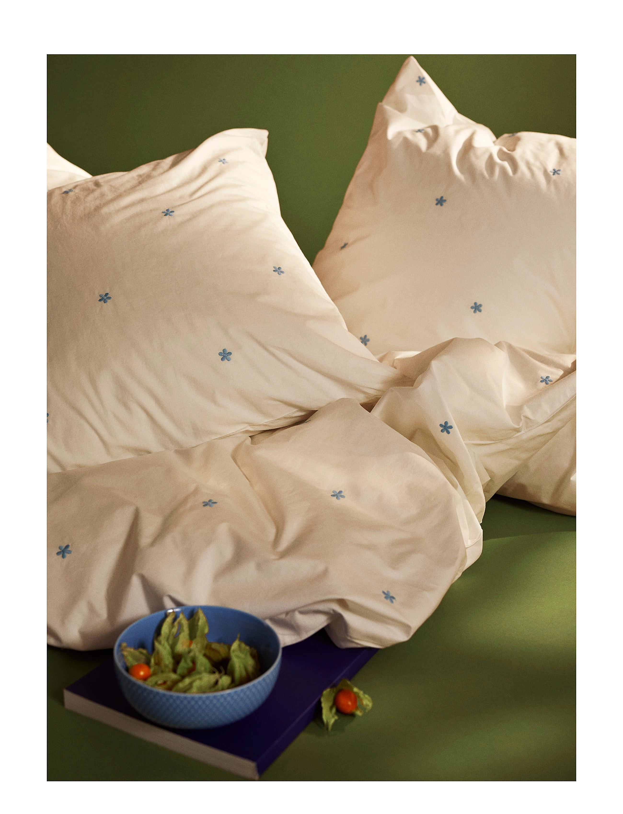 Juna Daisy Sengetøj 140X220 Cm Hvid/Lys Blå Dk, cm, Bedtextiles, Weiß - Bed Sets, Homeware