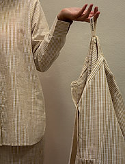 Juna - Monochrome Lines Sonja dress - naktiniai marškiniai - ochre/white - 3