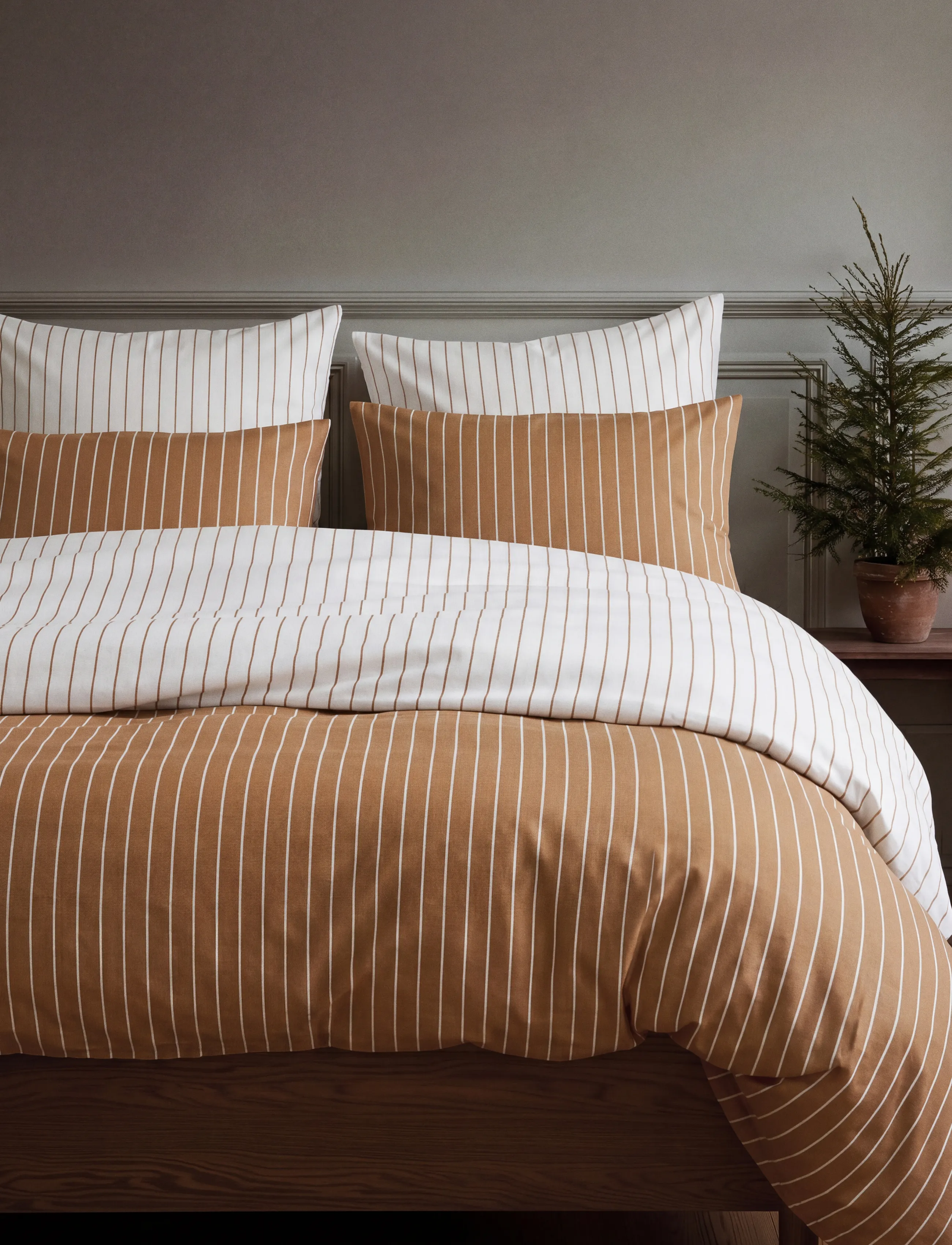Juna - Soft Bed linen 200x220 cm off-white/caramel DK - off-white/caramel - 3