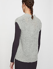 Just Female - Erida knit vest - strikkevester - pale aqua - 4