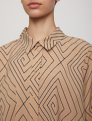 Just Female - Desert shirt - long-sleeved shirts - nomad square - 5